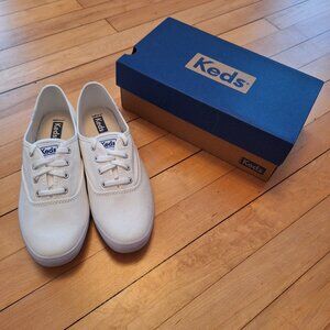Keds- Women's 9 US